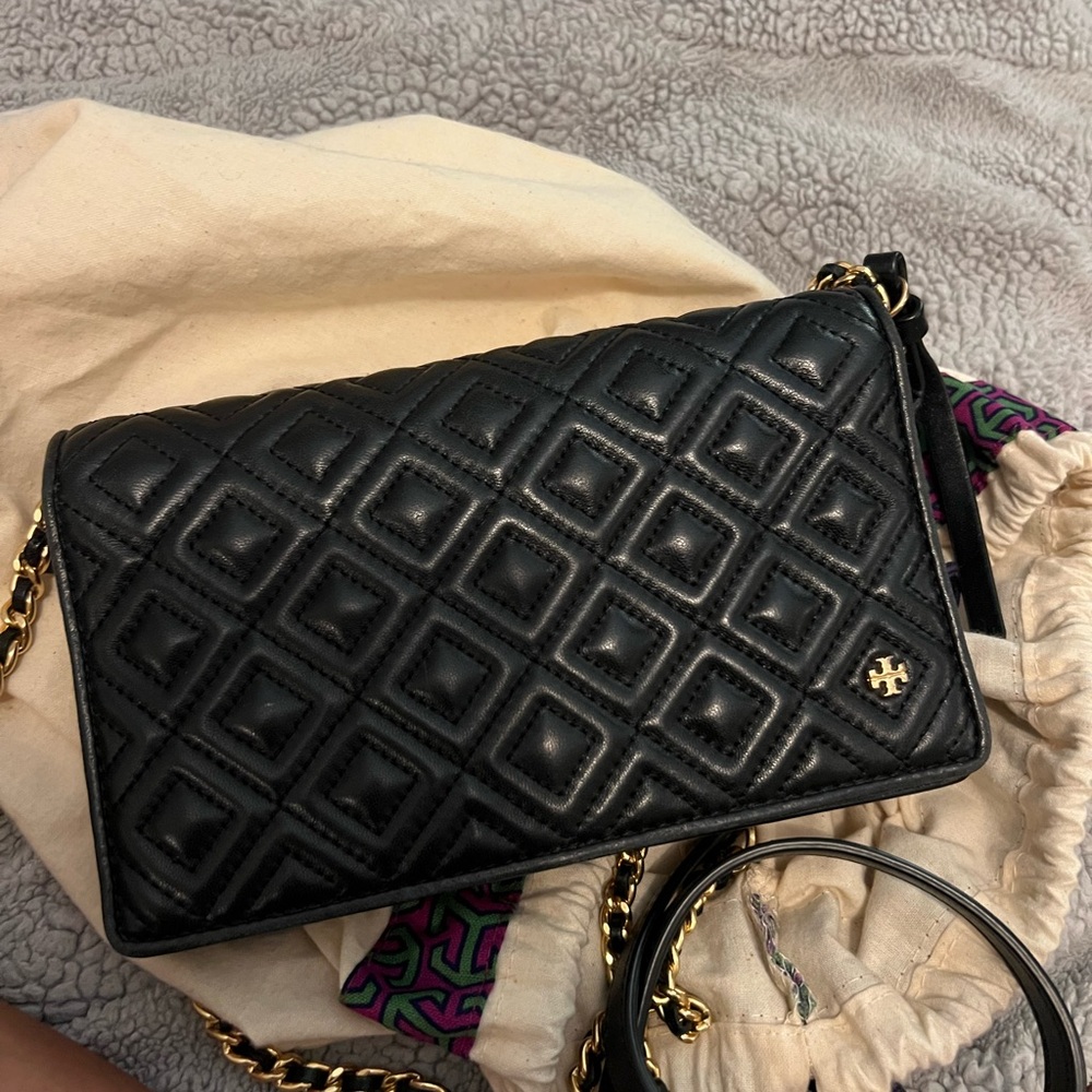 Tory Burch Black Quilted Crossbody Bag with Gold Chain